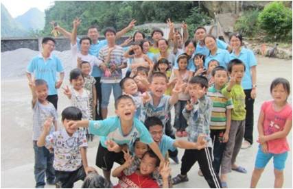 ��h������W(xu��)���������Є�(d��ng)���F(tu��n)�(du��)֧�̵��c(di��n)�ǏV���ό����Rɽ�h��կ�l(xi��ng)¡��С�W(xu��)��7��18��������?y��u)麢�ӂ��e�k��Ȥζ�\(y��n)��(d��ng)��(hu��)������������K������^��������������(xi��ng)Ŀ����(ch��ng)��ʮ�֟������\(y��n)��(d��ng)��(hu��)��Ļ����֧���(du��)�c���ӂ��_�ĺ�Ӱ��