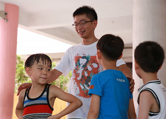 ���ݴ�W(xu��)��֪�Ľ�㡱�������(hu��)��(sh��)�`�(du��)���㽭��(l��)�����_(k��i)չ֧�̻��(d��ng)���鮔(d��ng)?sh��)��l(xi��ng)����С�W(xu��)���ռ��W��ƥ�˽������D��־Ը��ٝ�S���ӂ���