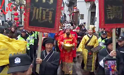 ҕ�l�������ӭؔ(c��i)�� ������_��������������ݺӷ��֚vʷ�օ^(q��)��ӭ����һ��һ�ȵ�ӭؔ(c��i)��c�´����(d��ng)���mȻ������С��������׌���������οͺúõ��_����һ�ء���Ԕ��(x��)�� 