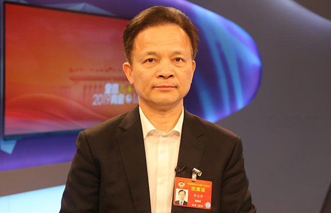 全國政協(xié)委員、中國工程院副院長鐘志華：推進(jìn)工程教育改革與創(chuàng)新創(chuàng)業(yè)創(chuàng)造